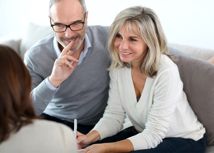couple completing an estate planning checklist