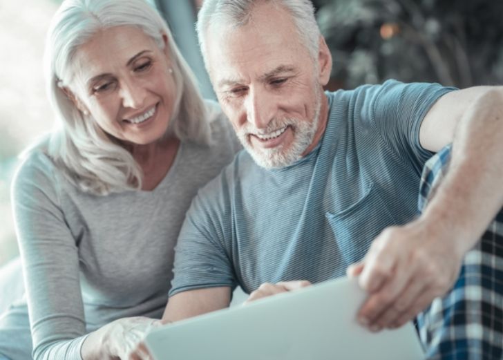 couple finding out if social security is enough to live on