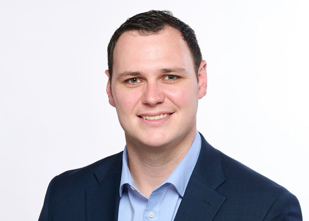 Grant Billings headshot