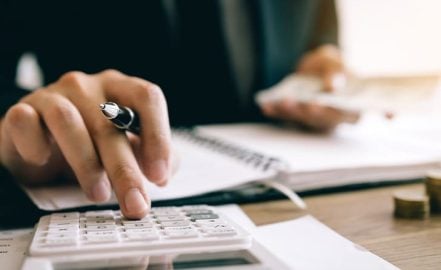 An investor calculating annuity payouts